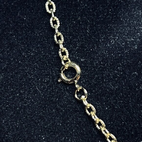 Vintage Gold Tone Filigree Statement Necklace & Clip On Earrings Set (5728) - Picture 5 of 8